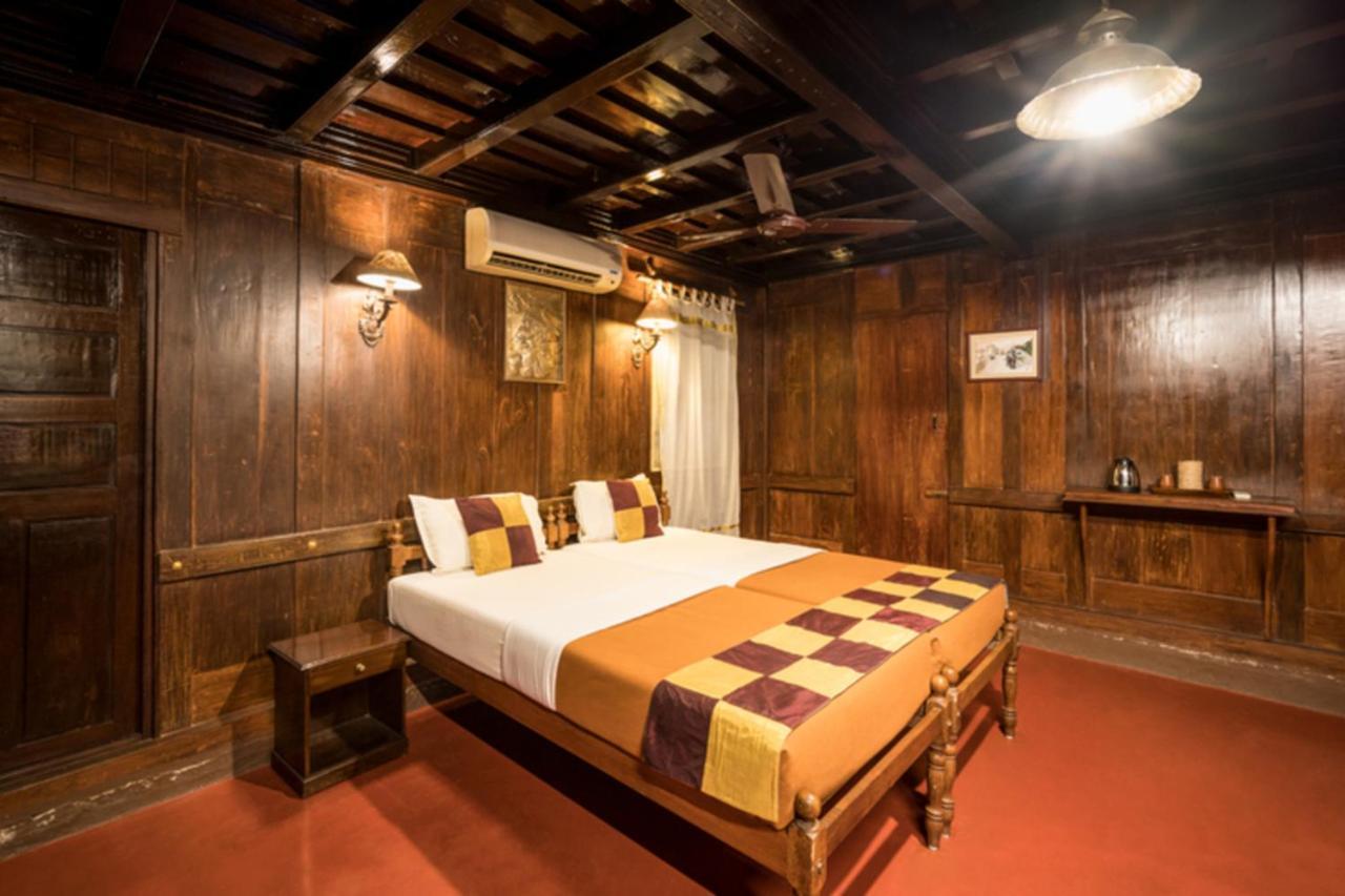 Emerald Isle Alappuzha Экстерьер фото