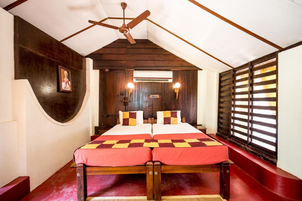 Emerald Isle Alappuzha Экстерьер фото