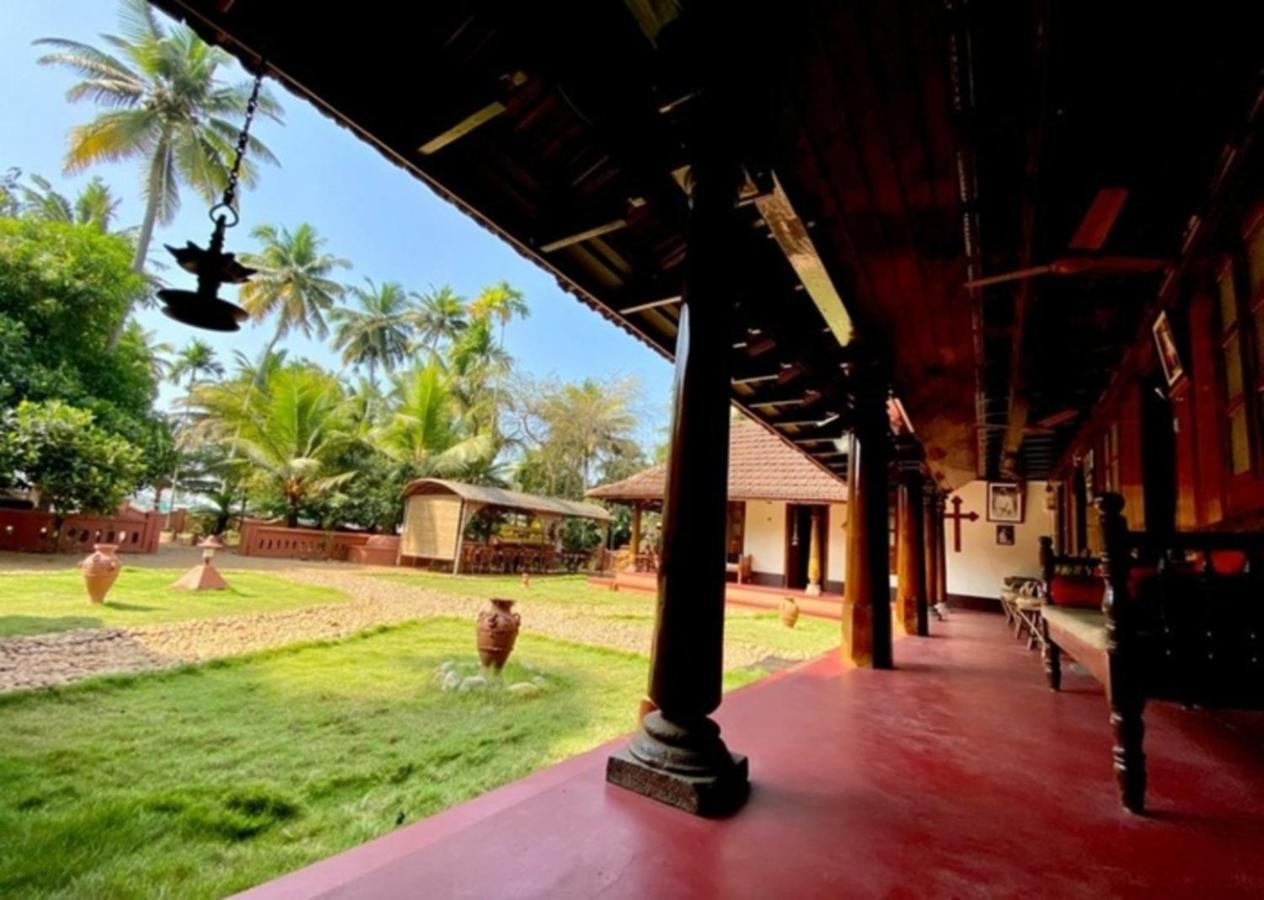 Emerald Isle Alappuzha Экстерьер фото